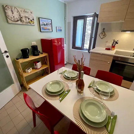 Bianca With Private Garden Apartment *